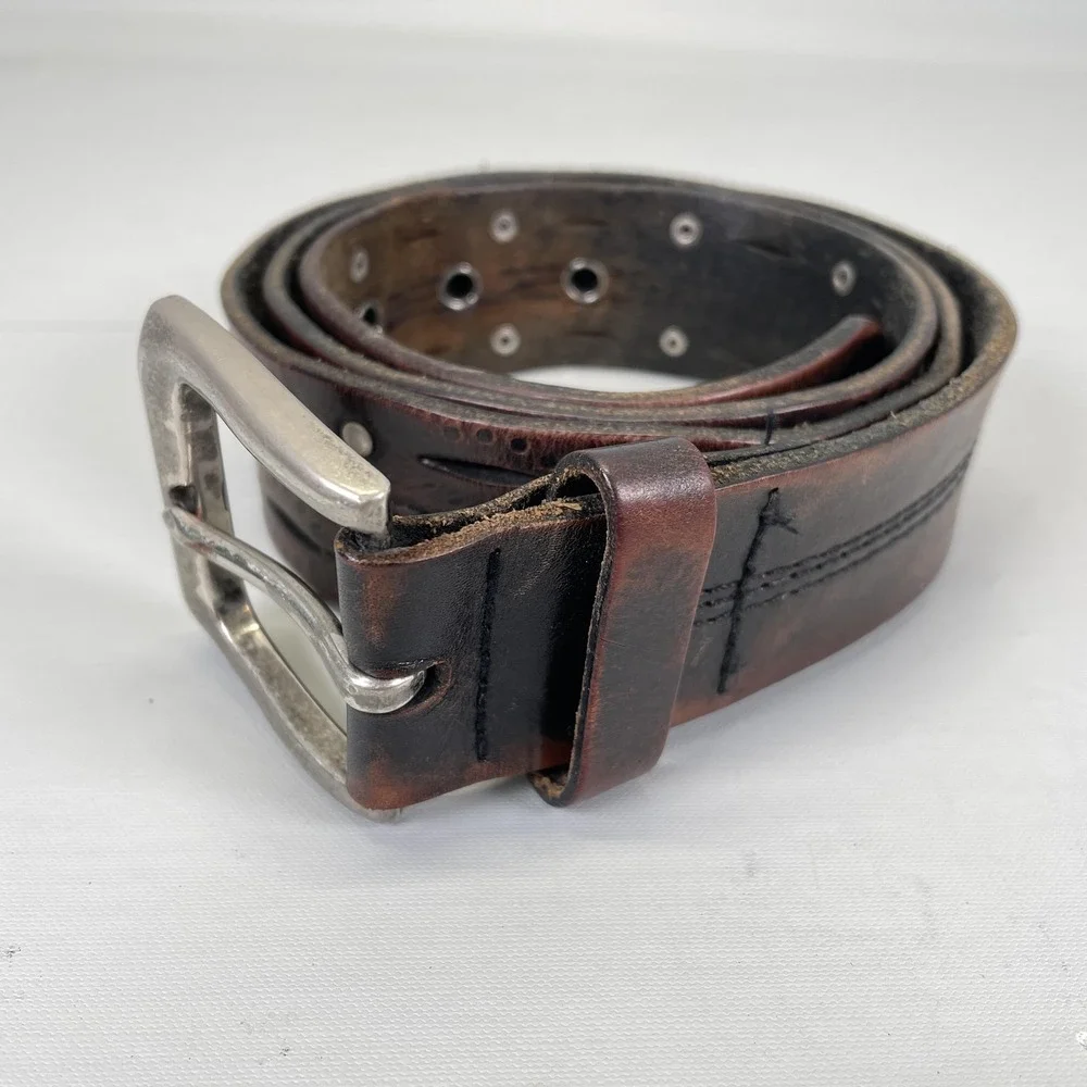 Carhartt Belt Mens Medium Brown Genuine Leather Grommet Rivet Workwear 2216